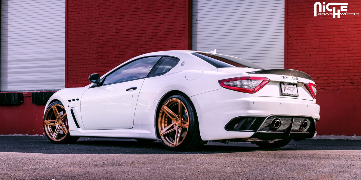 2014 Maserati GranTurismo photo