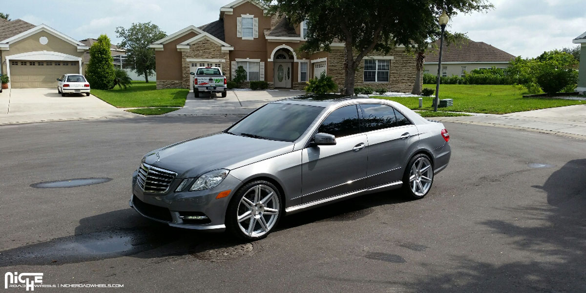 2013 Mercedes-Benz E-Class photo