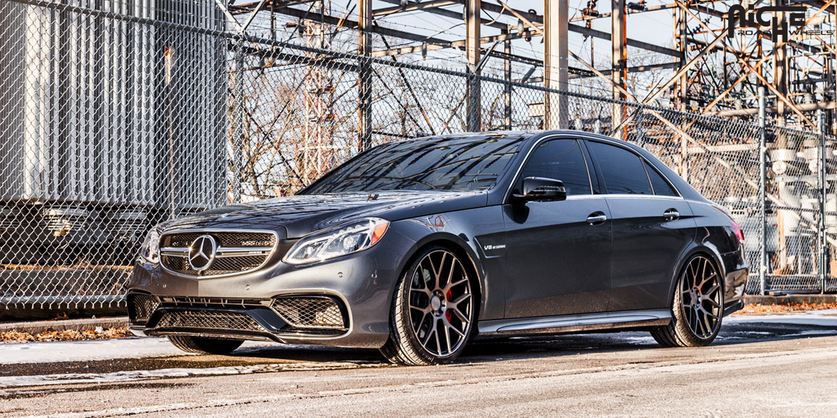 2016 Mercedes-Benz AMG E photo