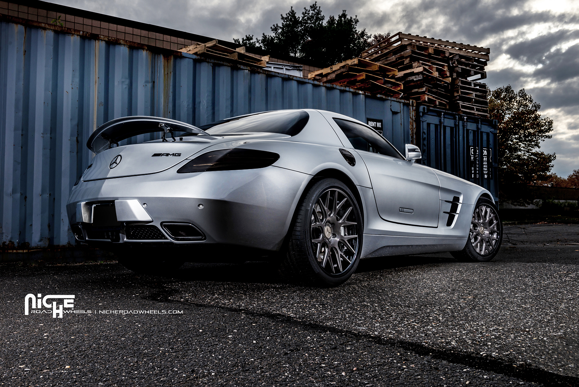 2014 Mercedes-Benz SLS AMG photo