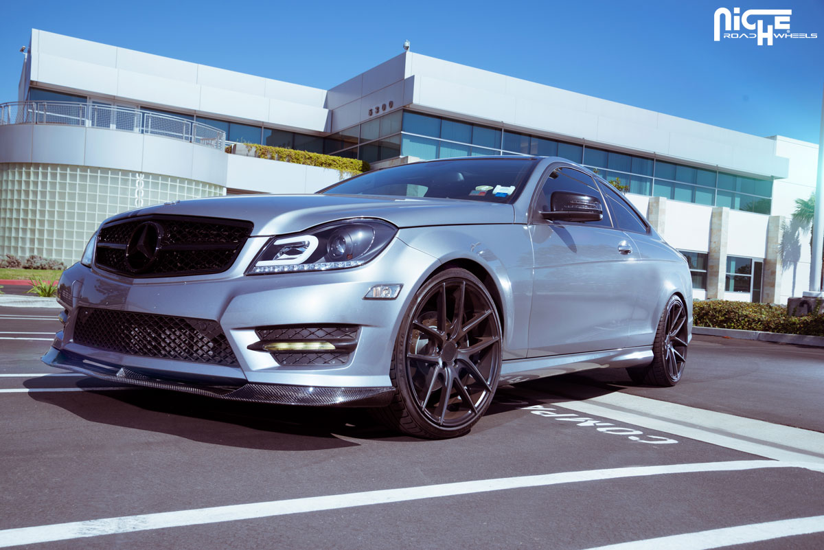 2012 Mercedes-Benz C-Class photo