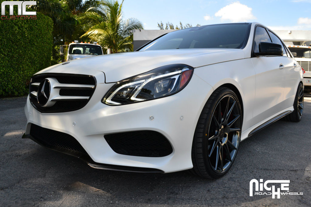 2015 Mercedes-Benz E-Class photo