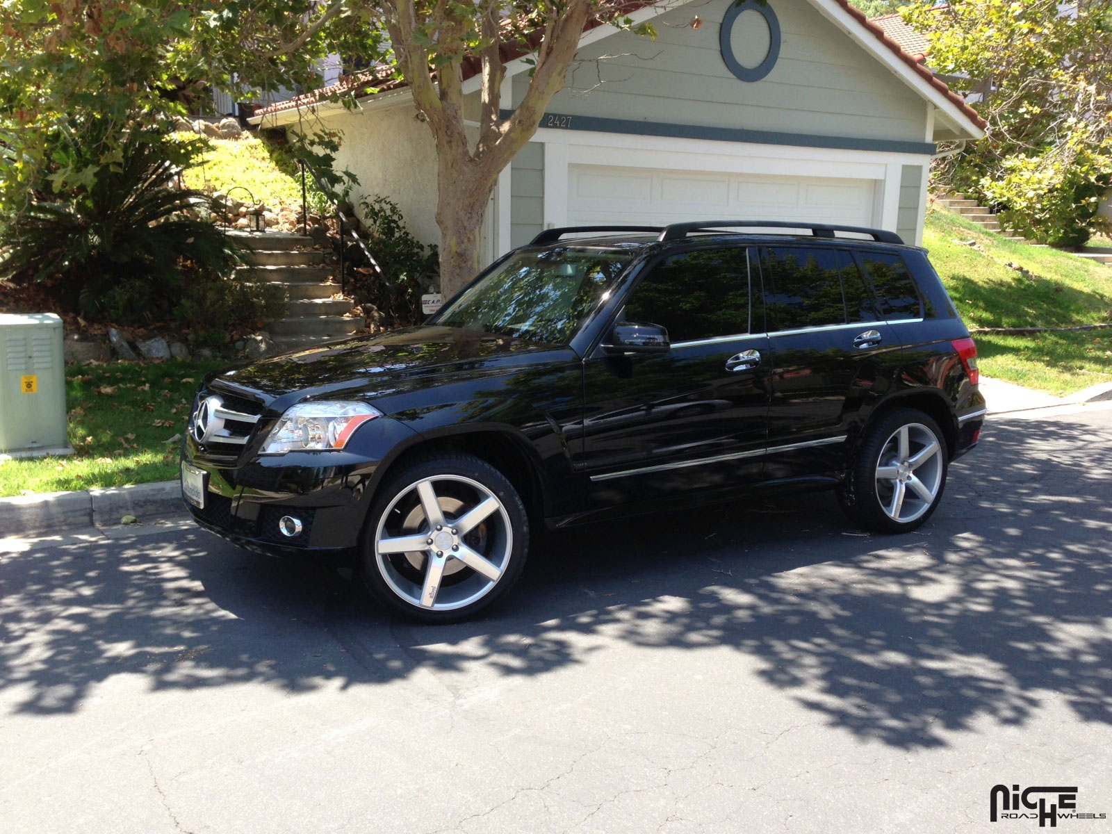 2011 Mercedes-Benz GLK-Class photo