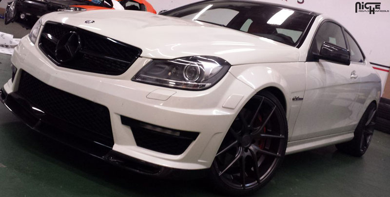 2013 Mercedes-Benz C-Class photo