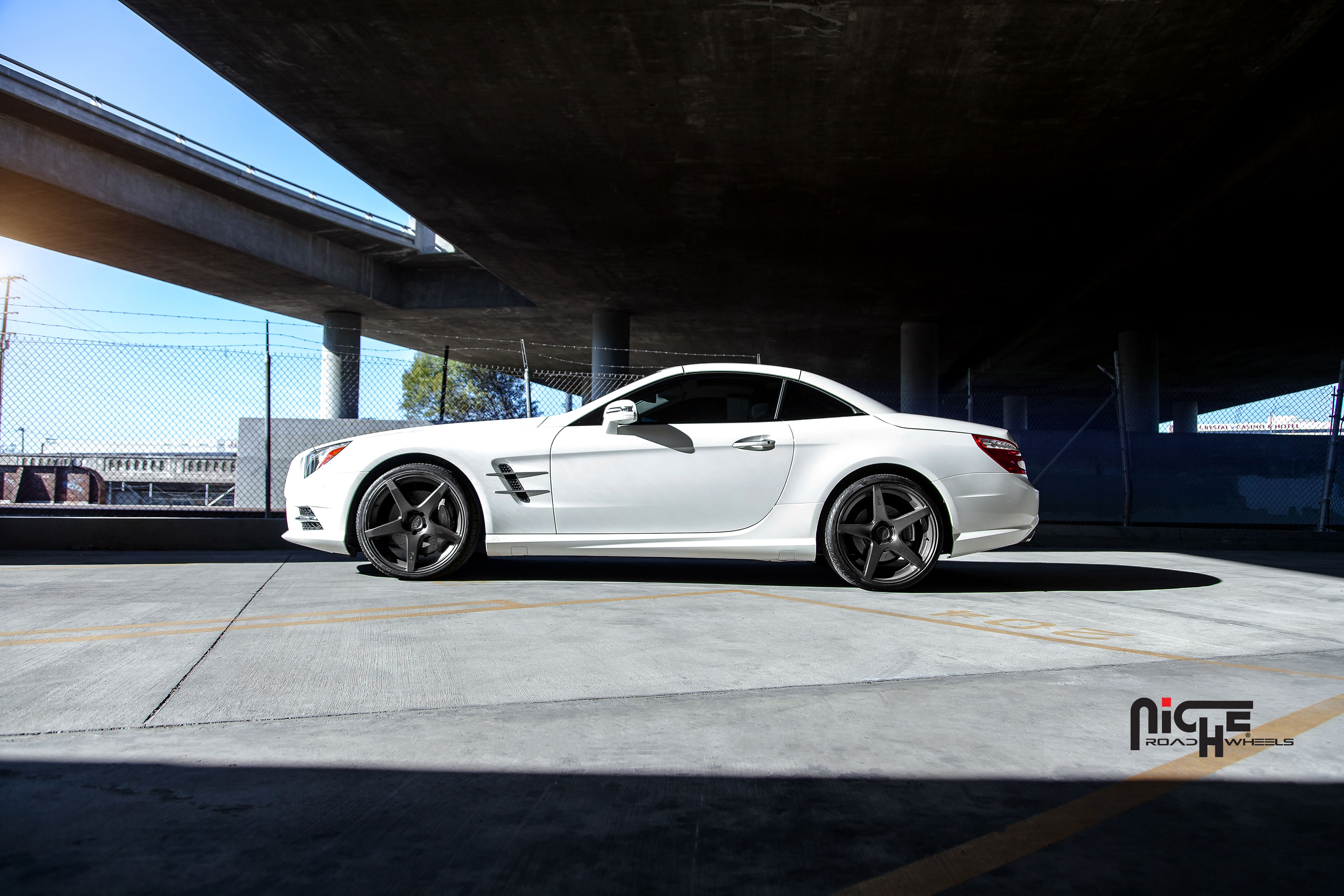 2015 Mercedes-Benz SL-Class photo
