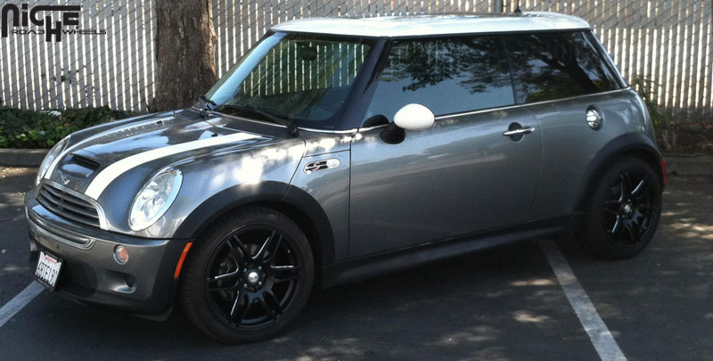 2011 MINI Cooper S photo