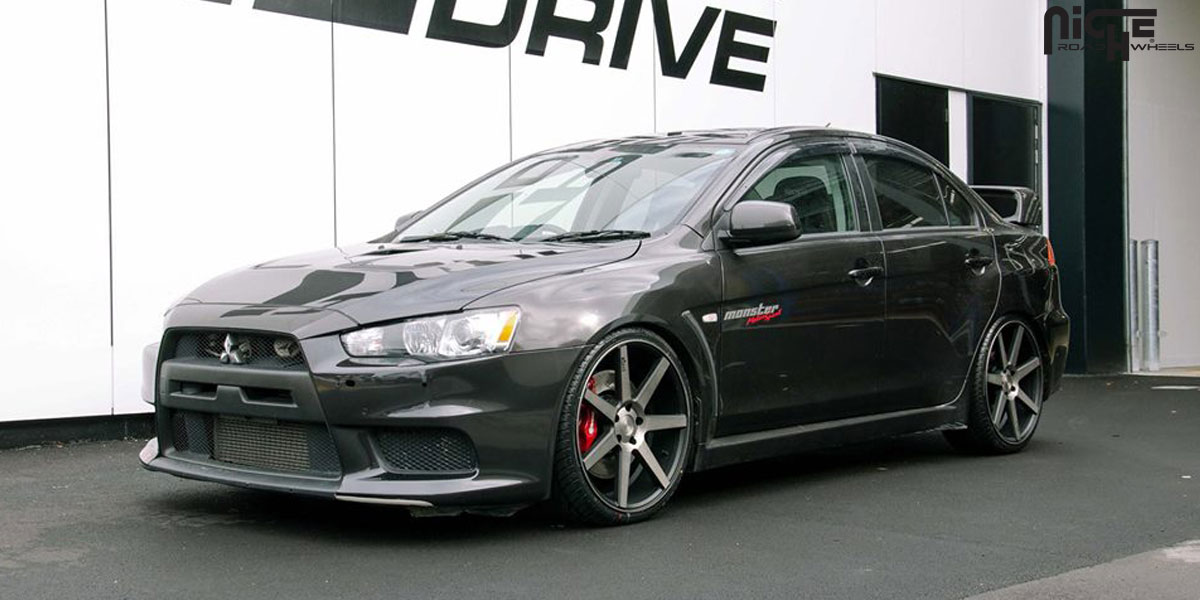 2014 Mitsubishi Lancer Evolution photo