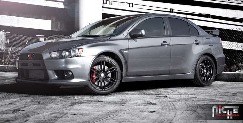 2014 Mitsubishi Lancer Evolution photo
