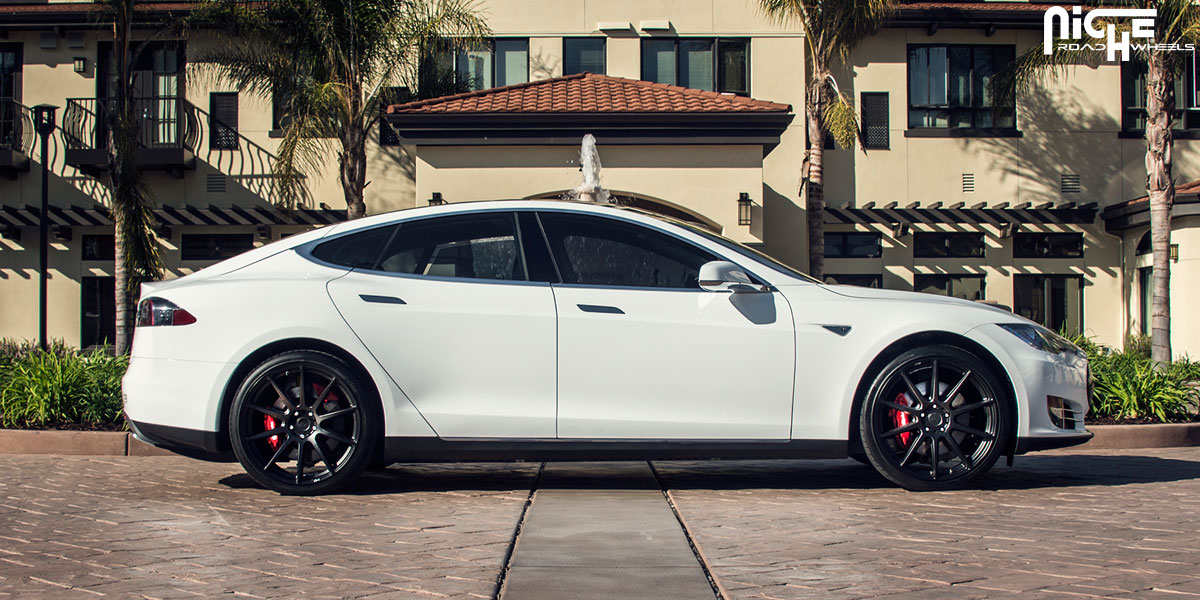 2012 Tesla Model S photo