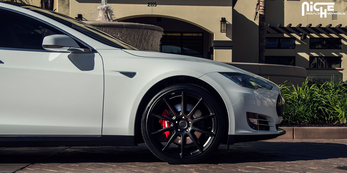 2012 Tesla Model S photo
