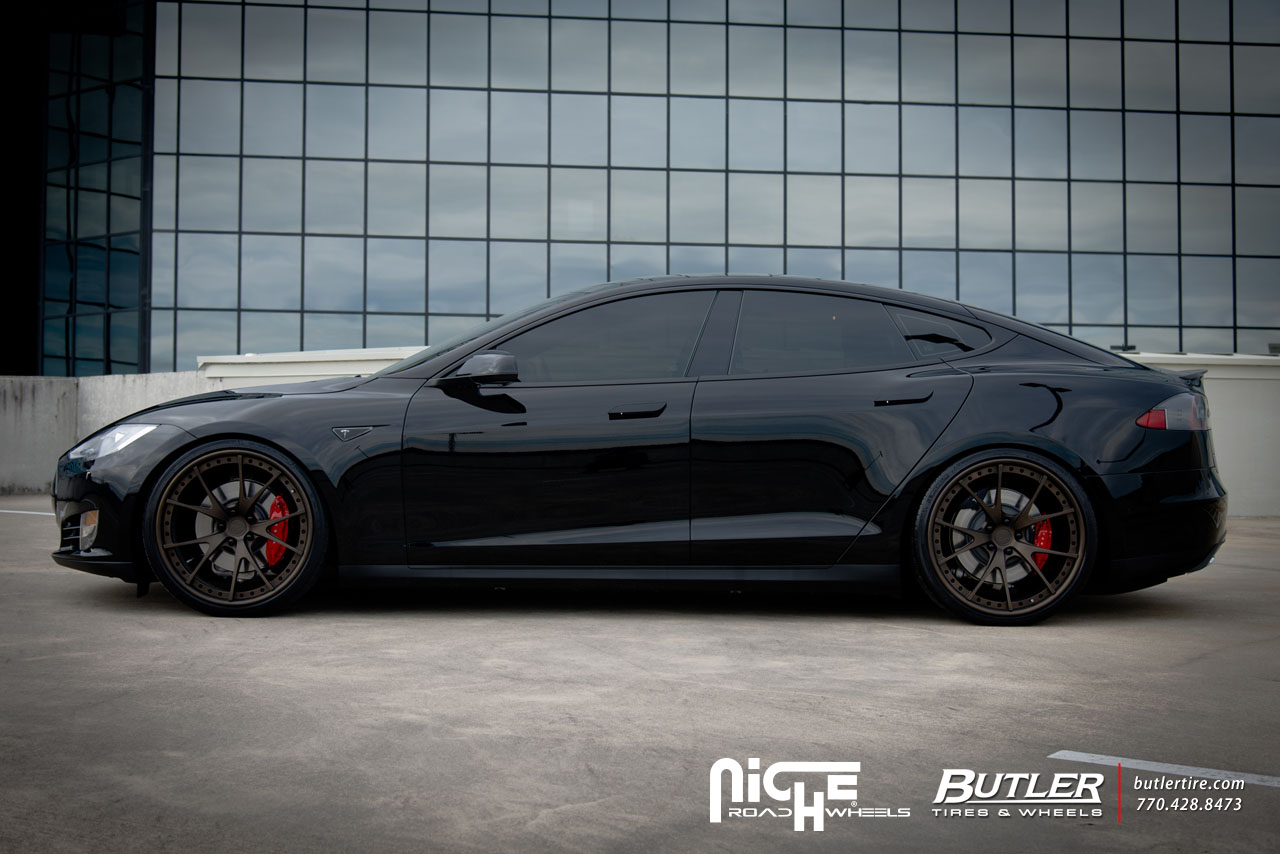 2013 Tesla Model S photo
