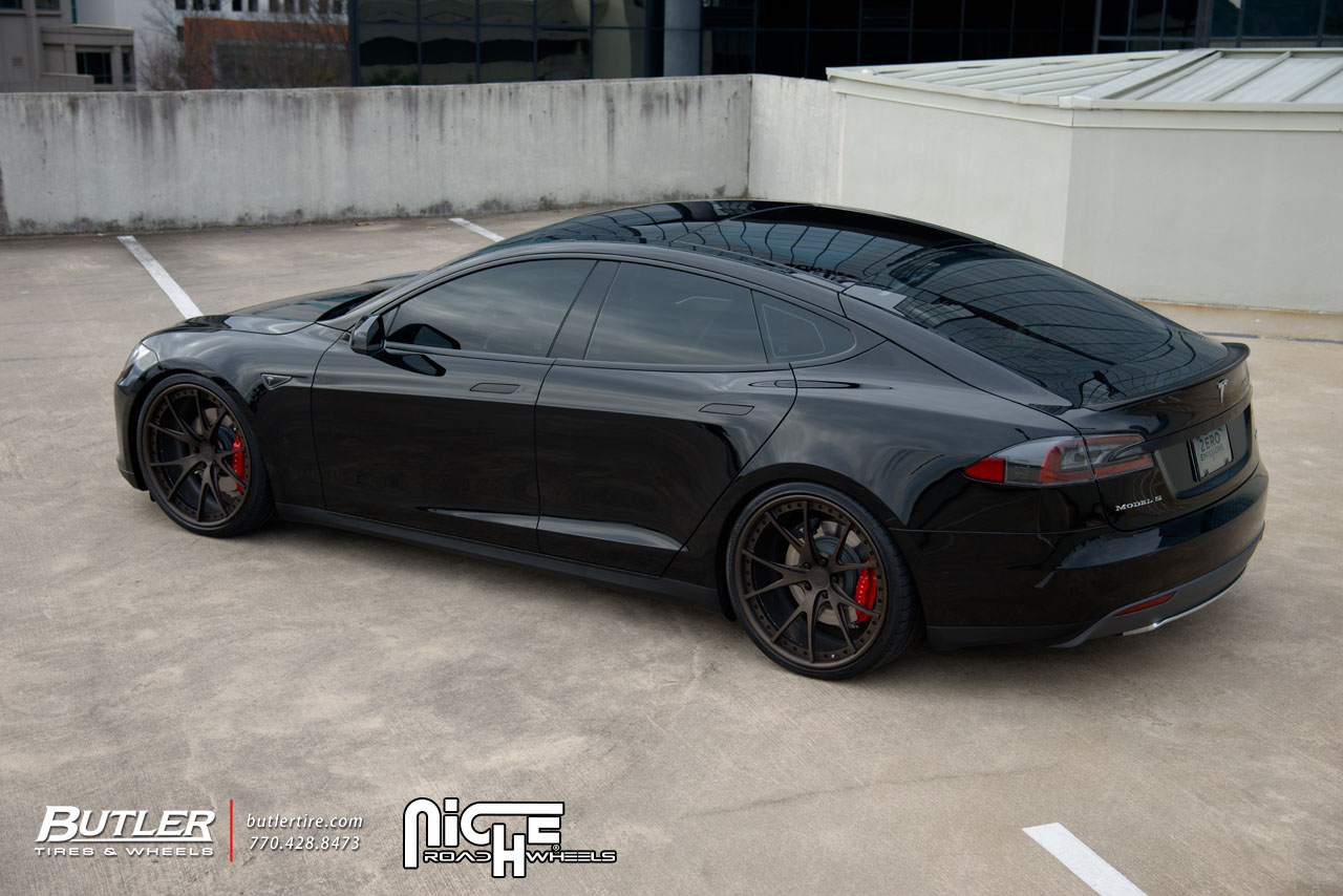 2013 Tesla Model S photo