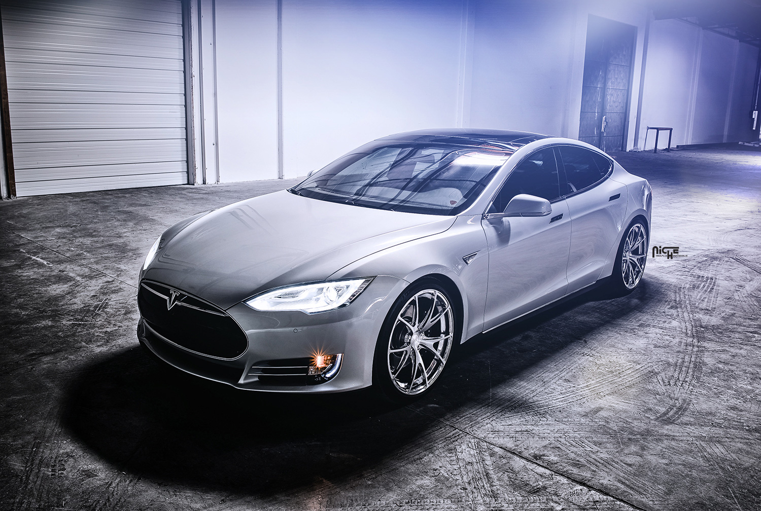 2014 Tesla Model S photo