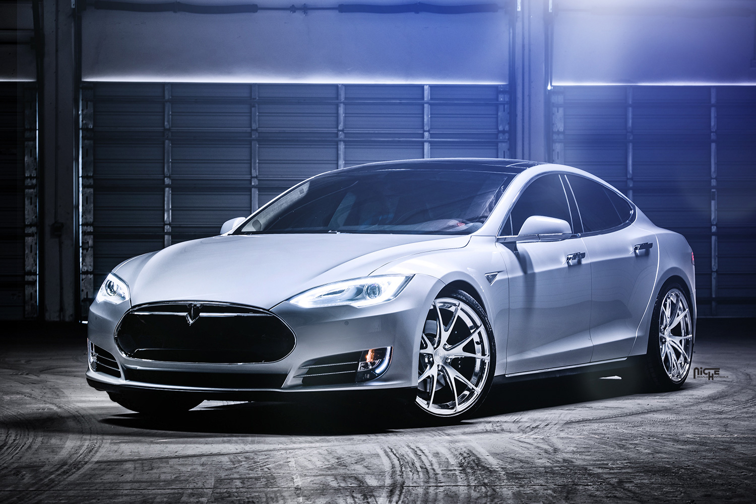 2014 Tesla Model S photo