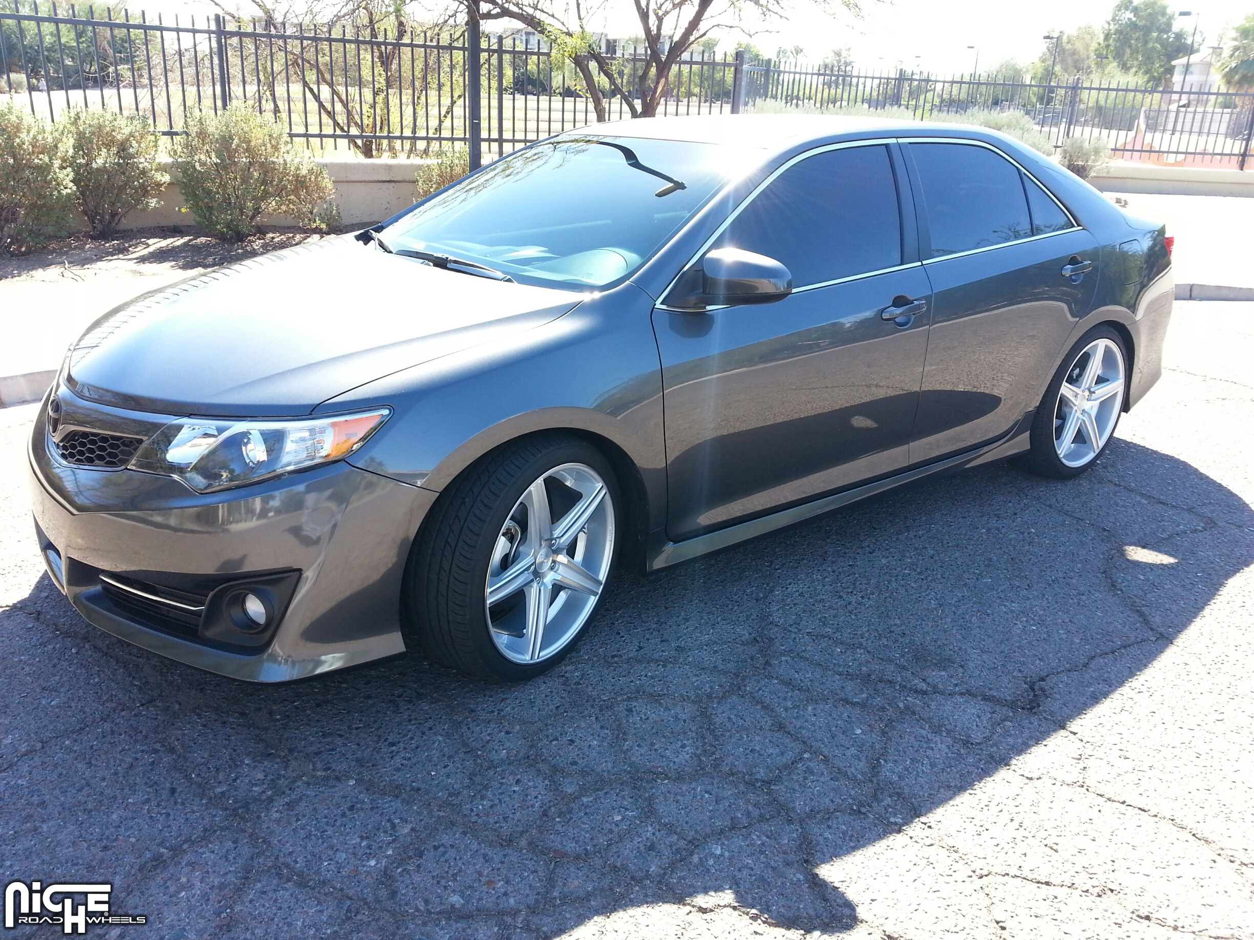 2014 Toyota Camry photo