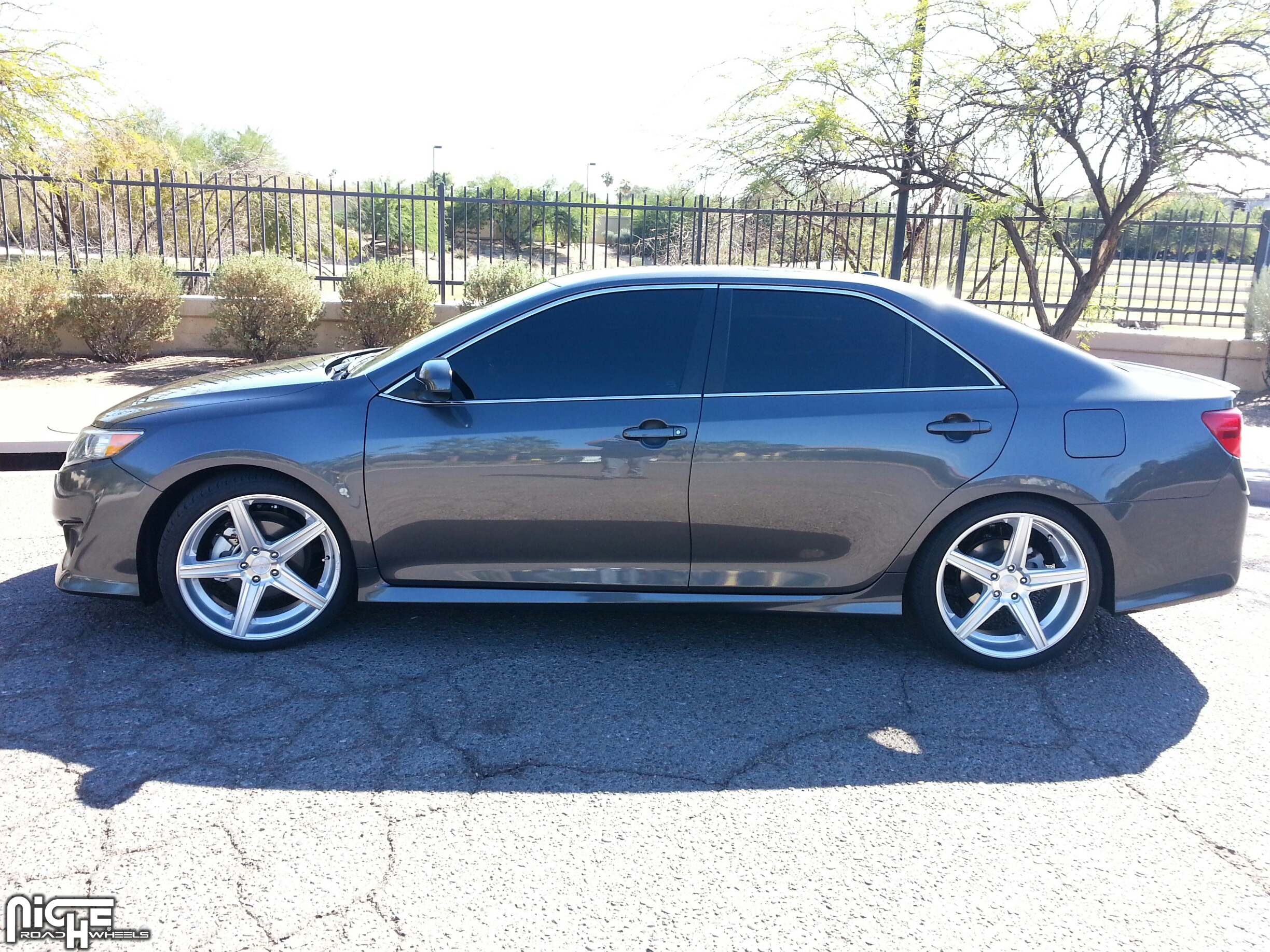 2014 Toyota Camry photo