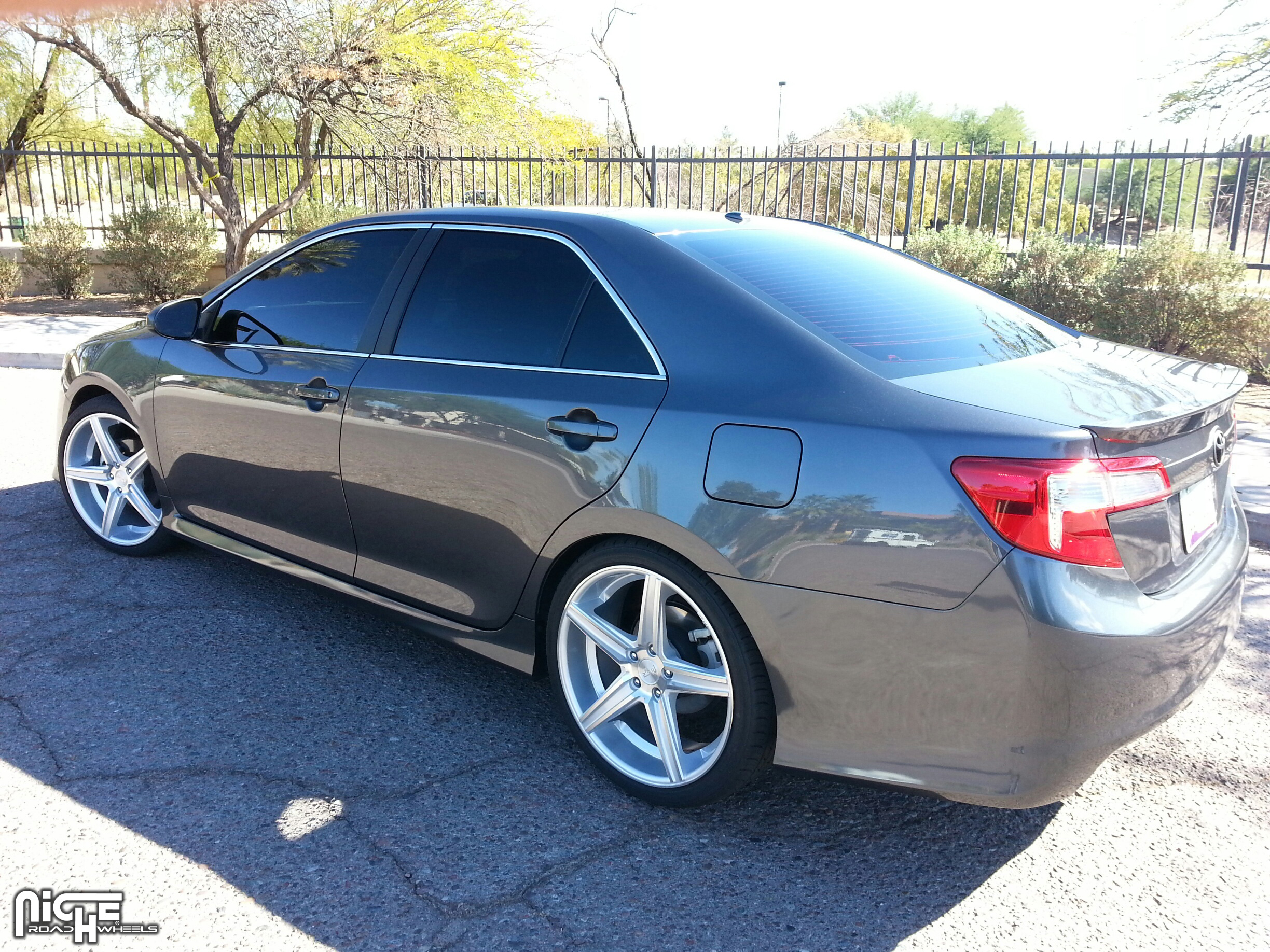 2014 Toyota Camry photo
