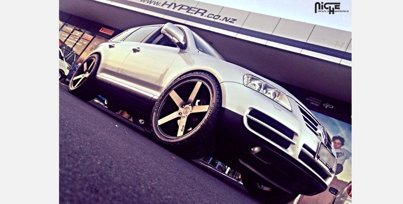 2005 Volkswagen Touareg photo