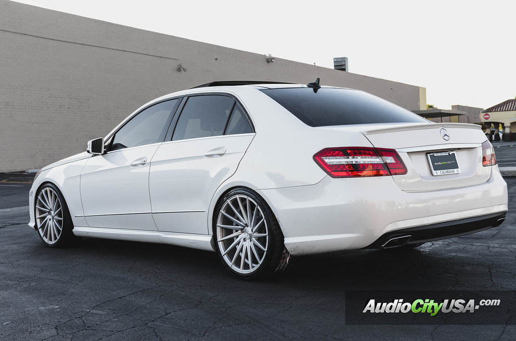 2013 Mercedes-Benz E-Class photo