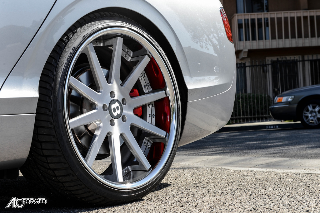 2015 Bentley Flying Spur photo