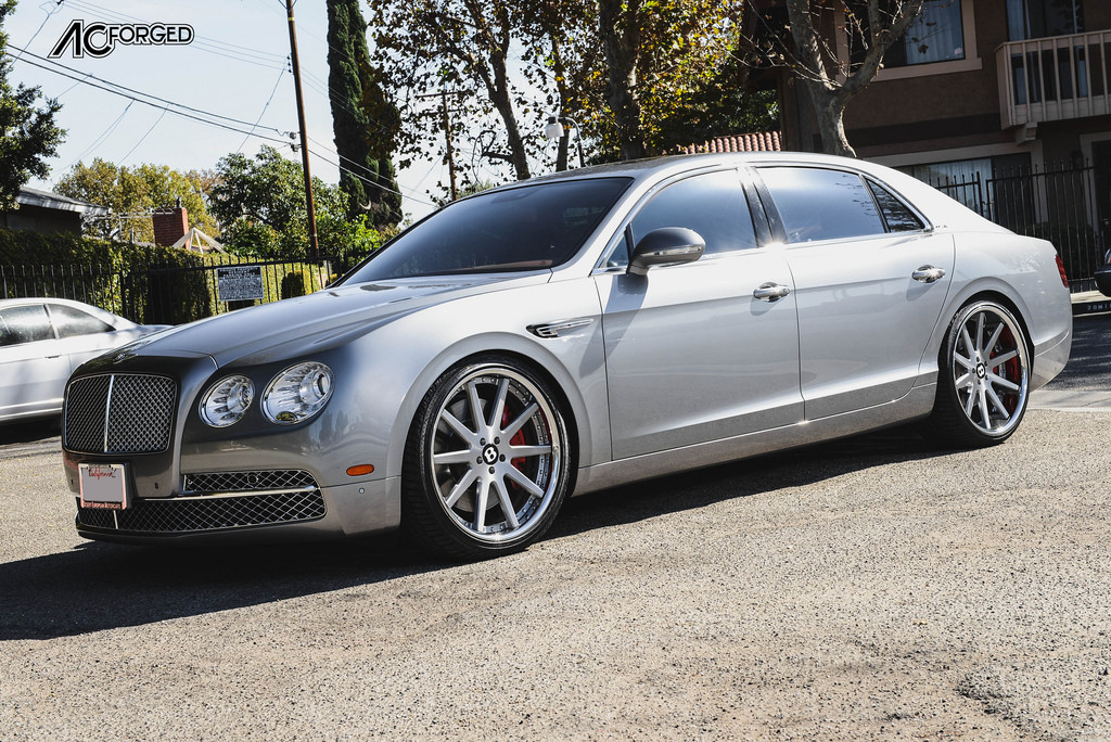 2015 Bentley Flying Spur photo