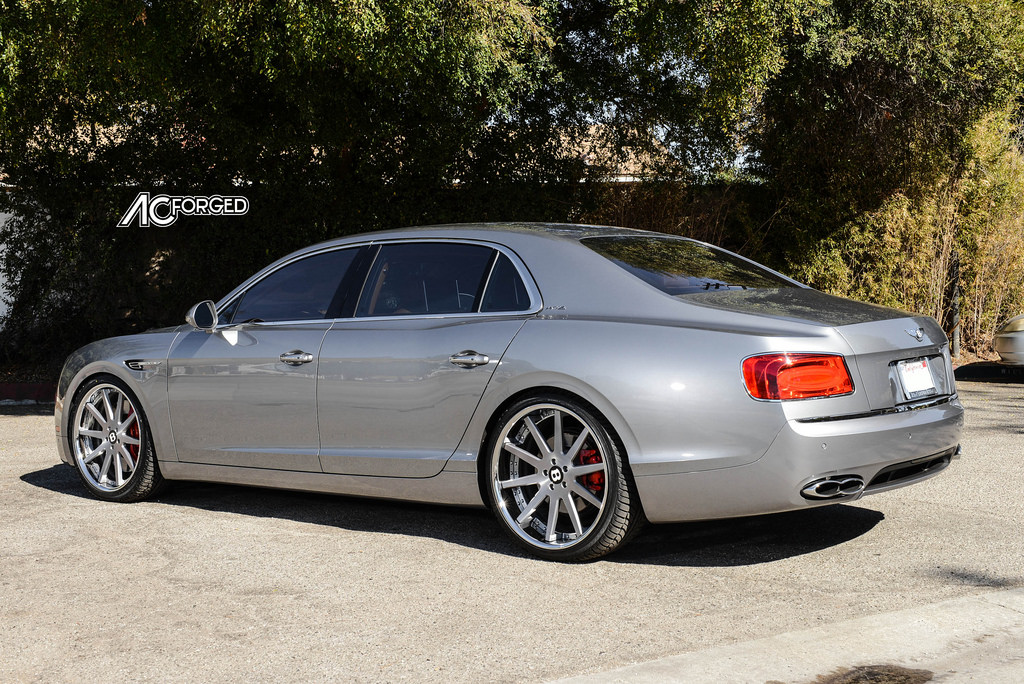 2015 Bentley Flying Spur photo