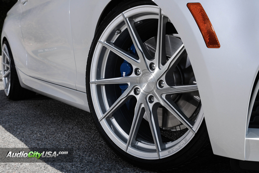 2015 BMW M235 photo