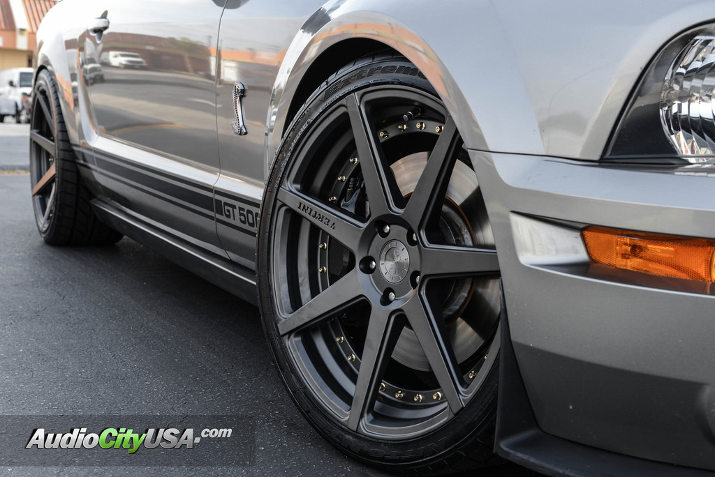 2009 Ford Shelby GT500 photo