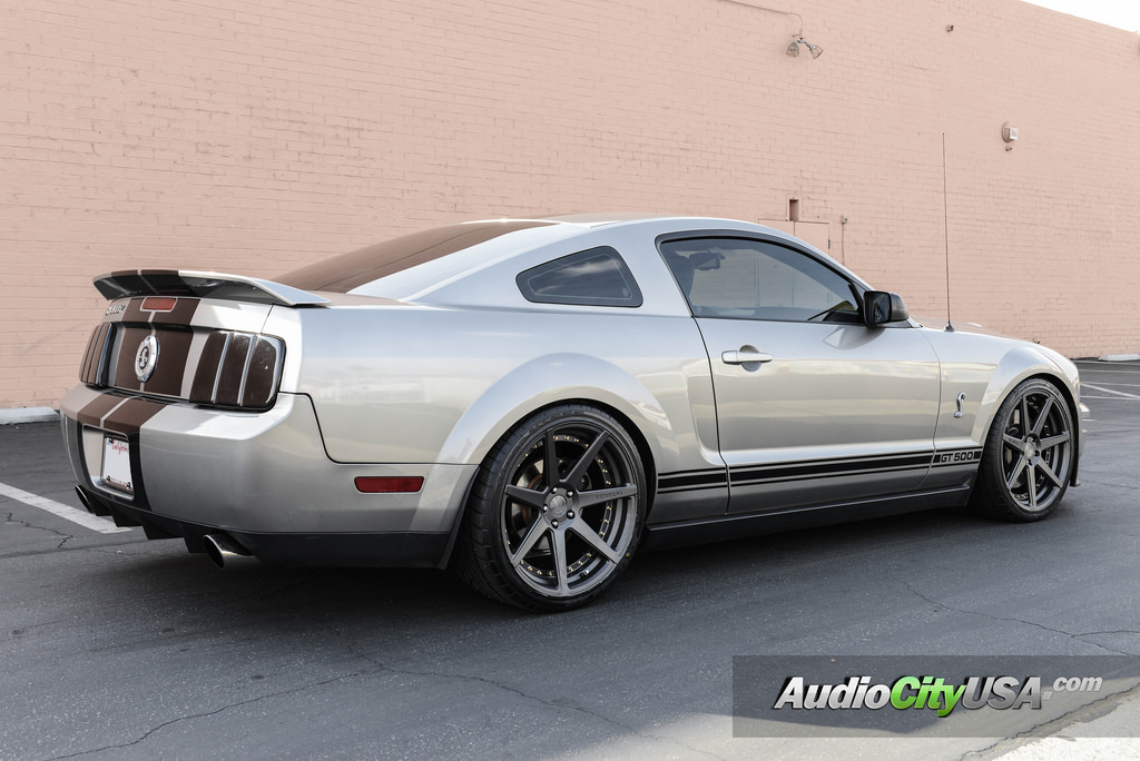 2009 Ford Shelby GT500 photo