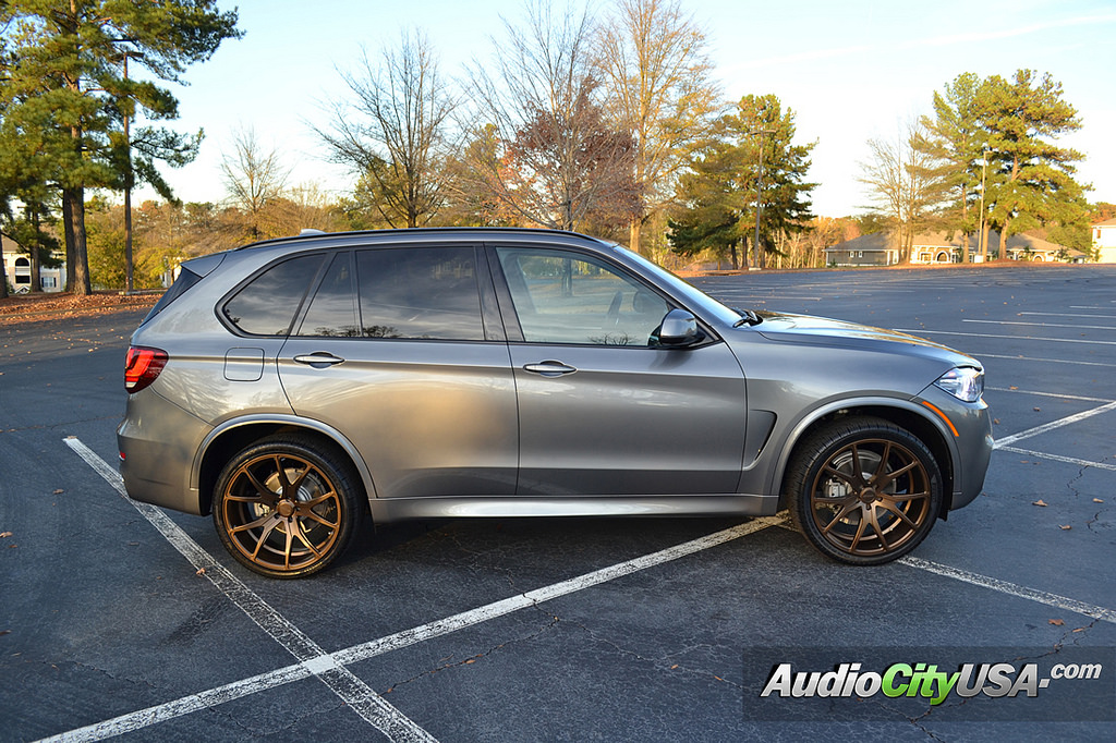 2016 BMW X5 M photo