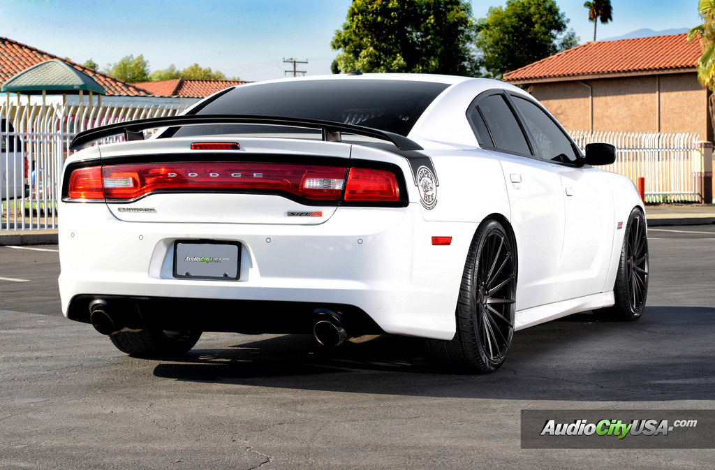2013 Dodge Charger photo