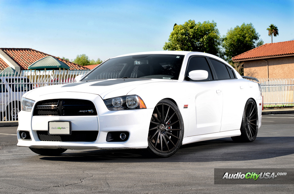 2013 Dodge Charger photo