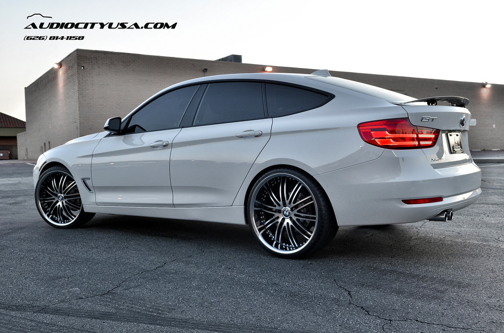 2015 BMW 328 Gran Turismo photo