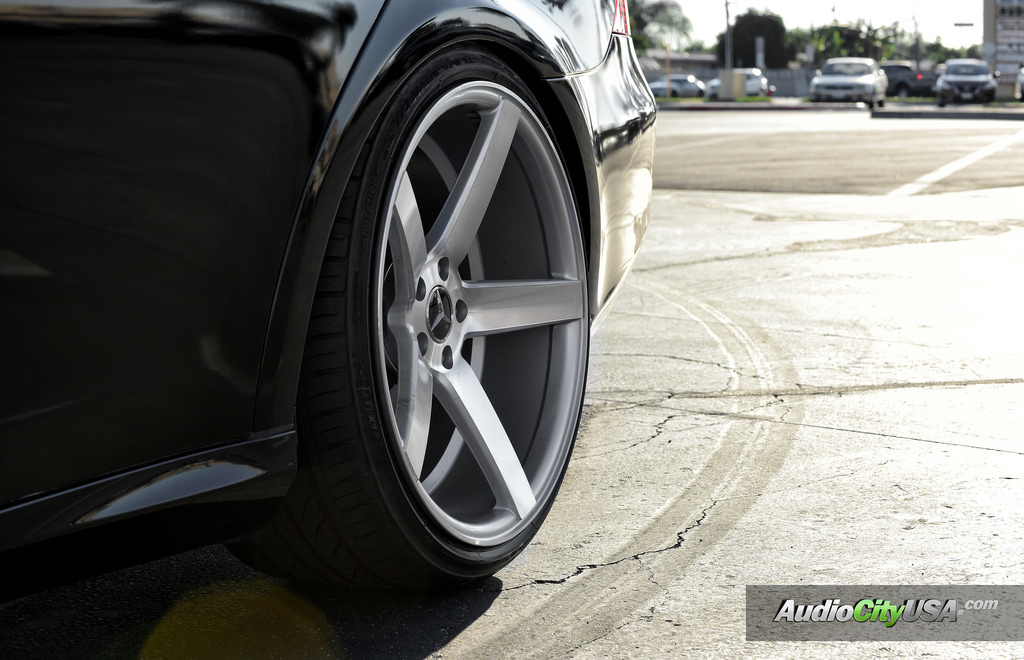 2007 Mercedes-Benz CLS-Class photo