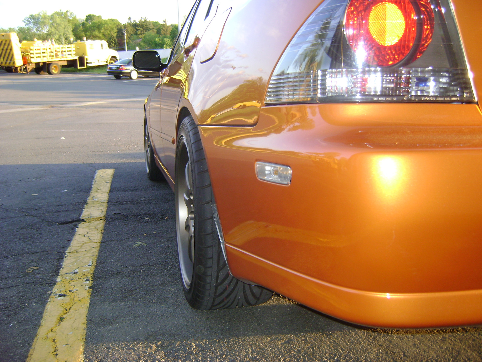 2001 Lexus IS 300 photo
