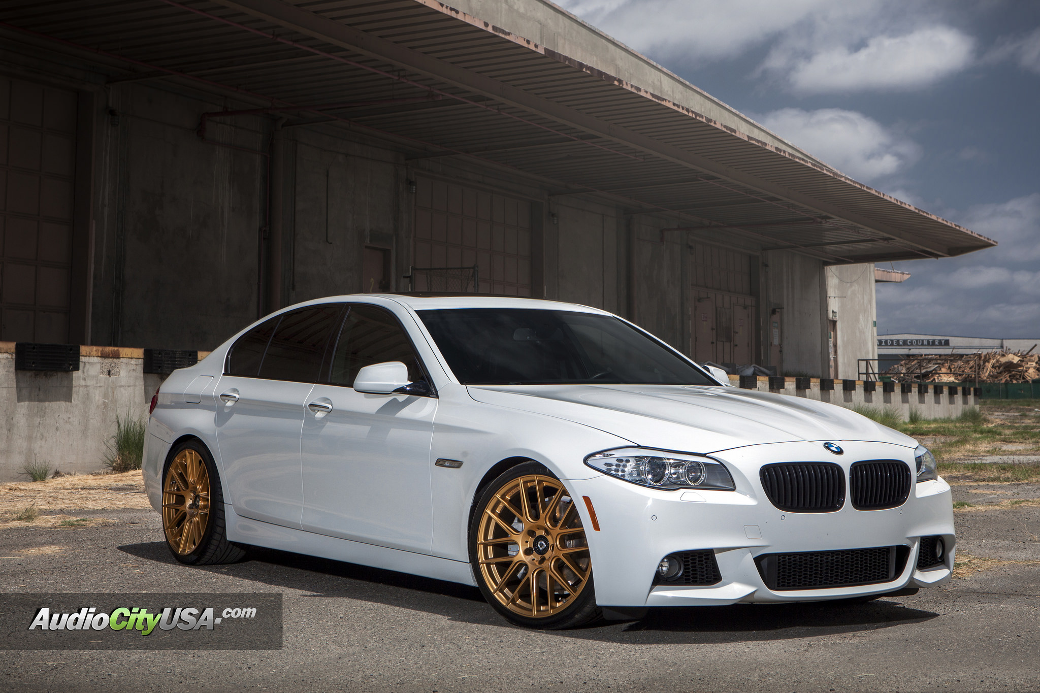 2014 BMW 550 photo