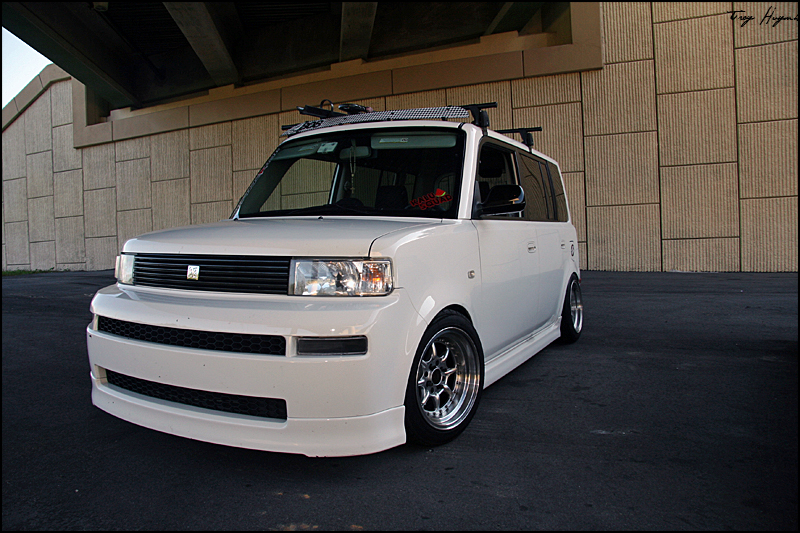 2005 Scion xB photo