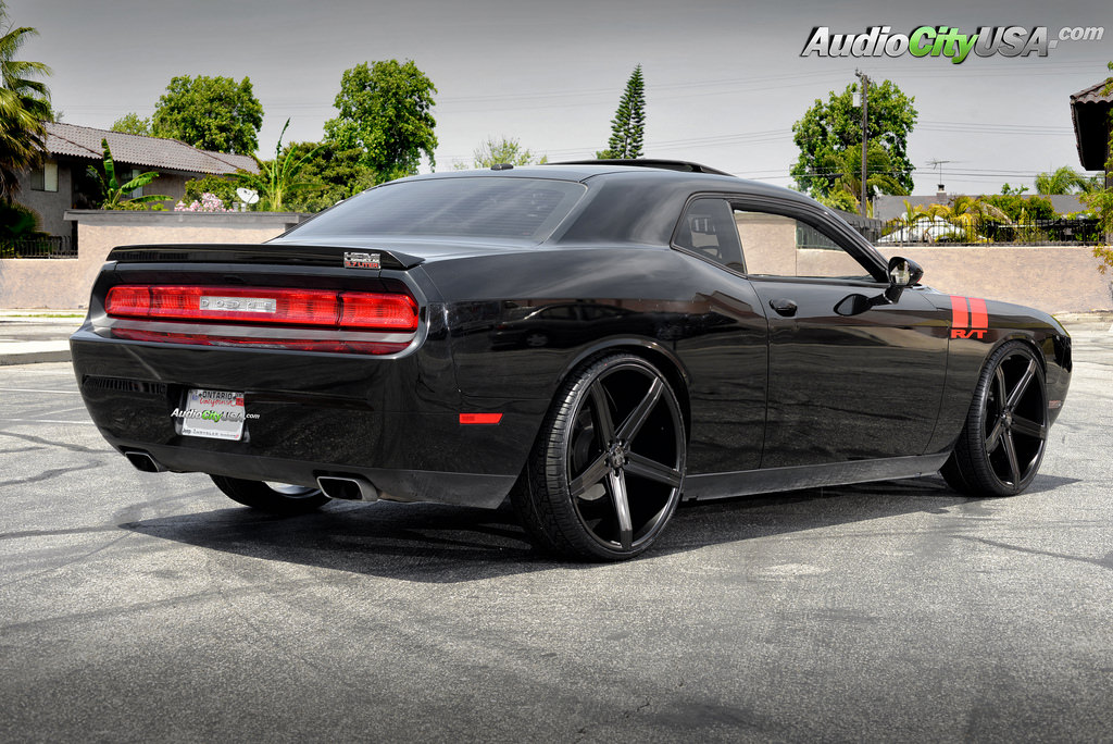 2012 Dodge Challenger photo