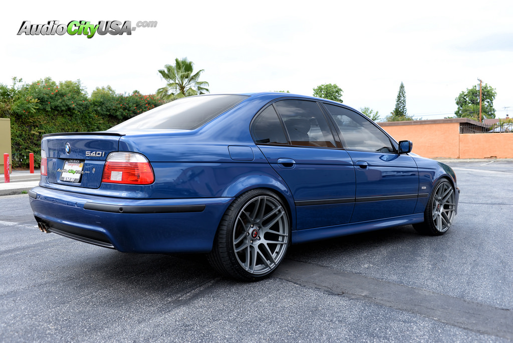 2001 BMW 540 photo