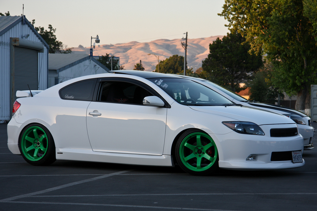 2007 Scion tC photo