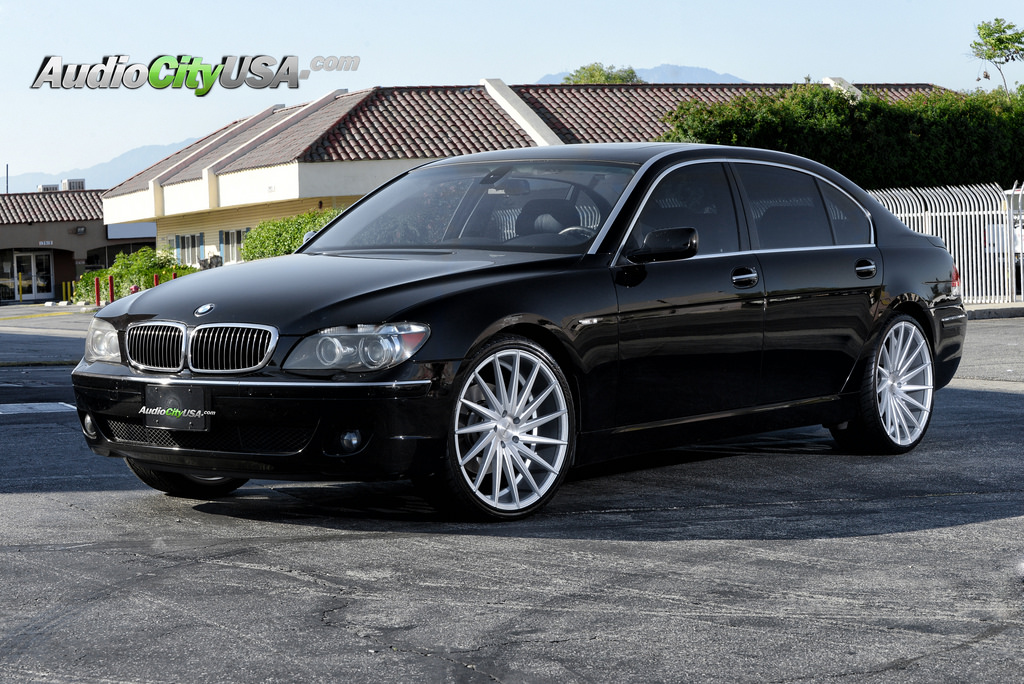 2007 BMW 750 photo