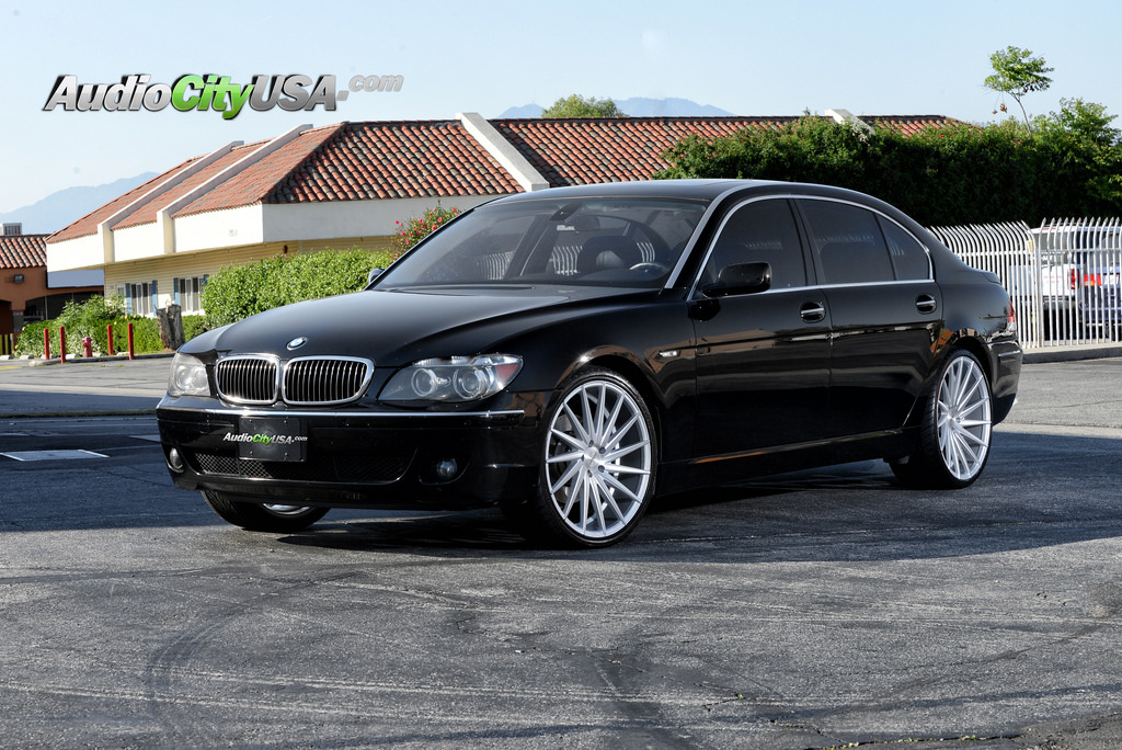 2007 BMW 750 photo