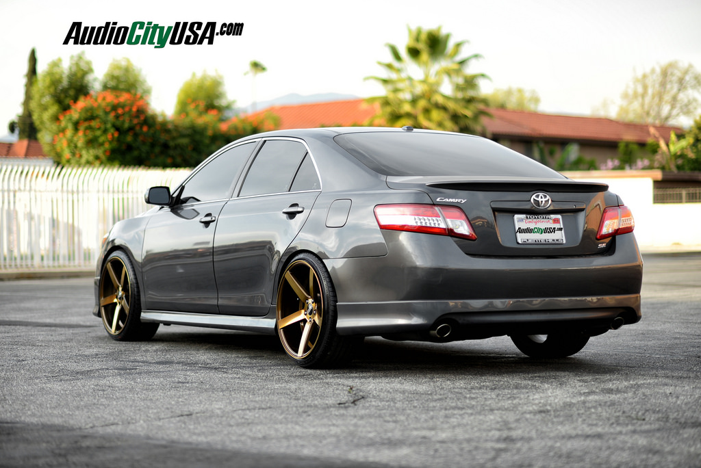 2011 Toyota Camry photo