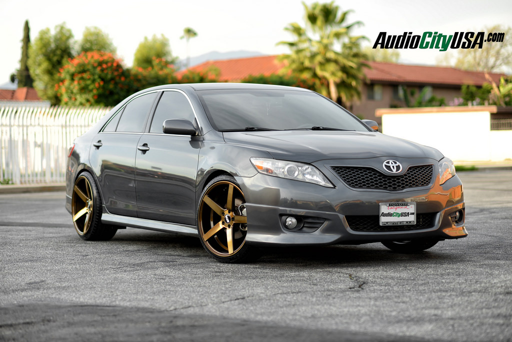 2011 Toyota Camry photo