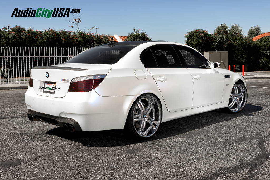 2008 BMW M5 photo