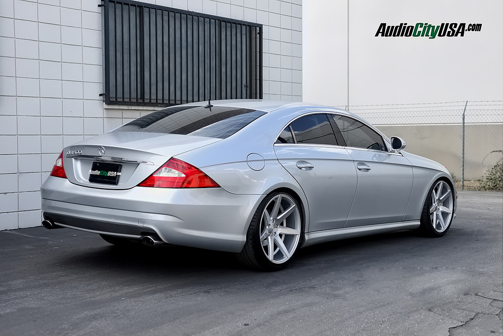 2010 Mercedes-Benz CLS-Class photo