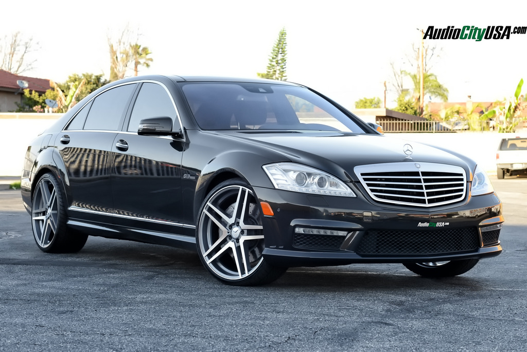 2012 Mercedes-Benz S-Class photo