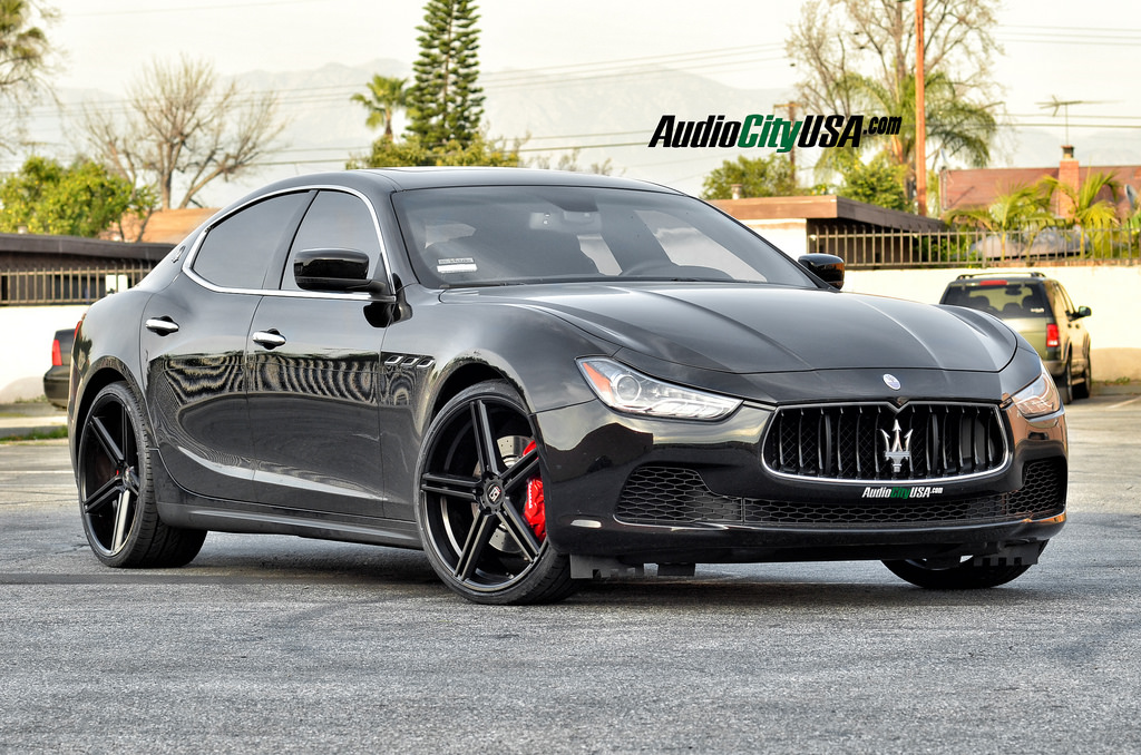 2014 Maserati Ghibli photo