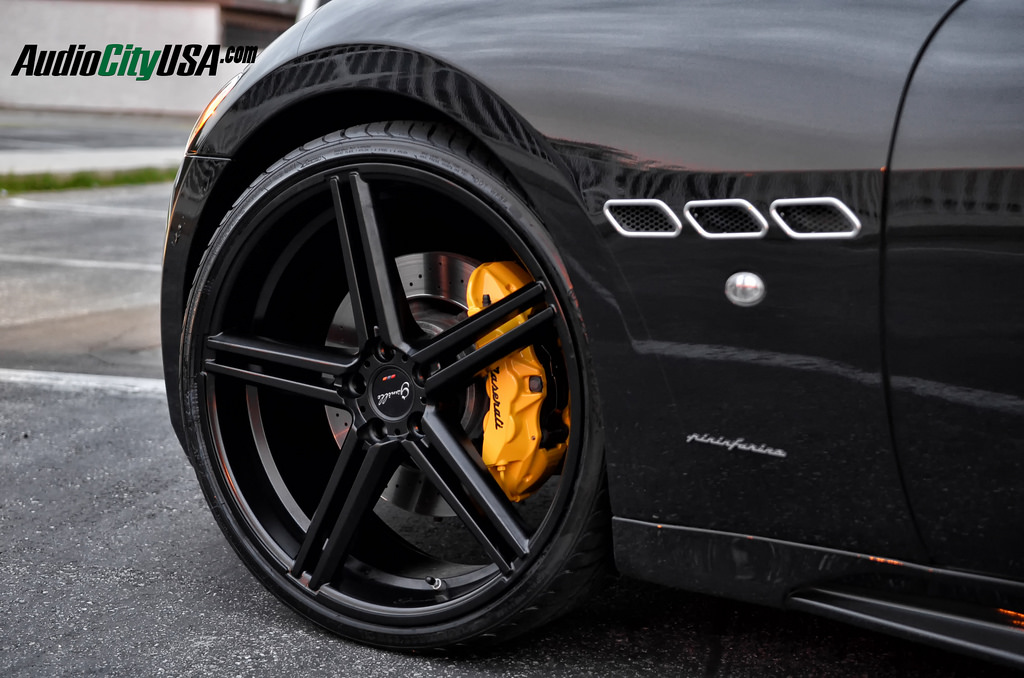 2010 Maserati GranTurismo photo