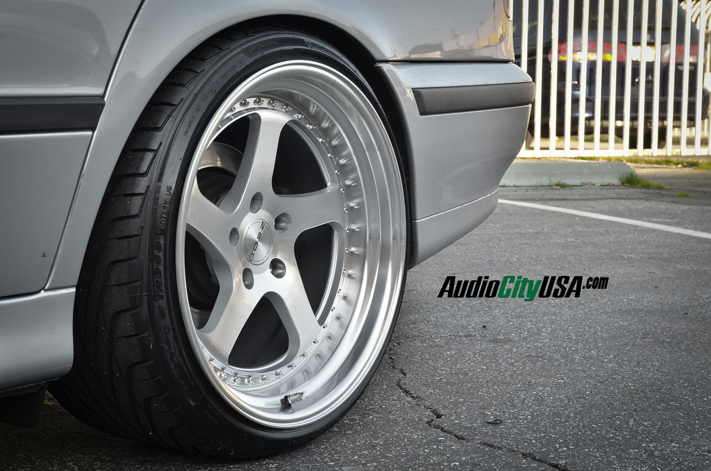 1999 BMW 540 photo